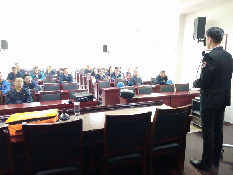 
				   
					黃河同力組織開展2019年消防安全、職業(yè)衛(wèi)生及廠區(qū)雙重預(yù)防體系建設(shè)知識(shí)培訓(xùn)
				 